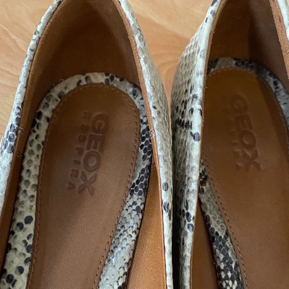 Geox Women's Snakeskin Peep Toe Heels - Black and Cream - Picture 2 of 8